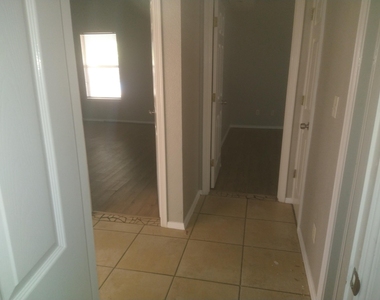 3920 Tierra Marfil Road - Photo Thumbnail 14