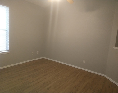 3920 Tierra Marfil Road - Photo Thumbnail 19