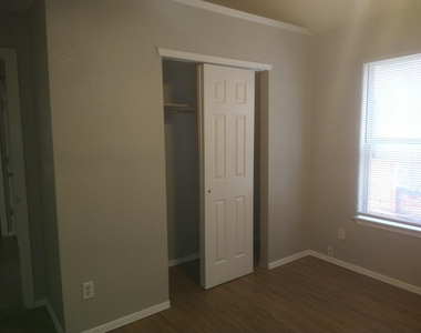 3920 Tierra Marfil Road - Photo Thumbnail 18