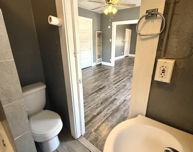 714 E River Avenue - Photo Thumbnail 10