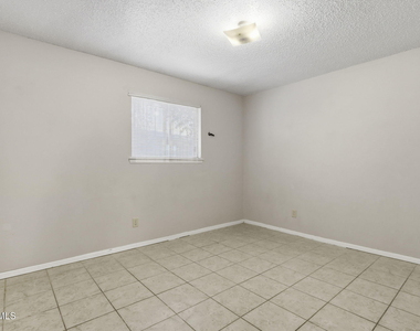 2918 E Glen Drive - Photo Thumbnail 15