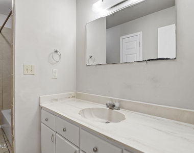 2918 E Glen Drive - Photo Thumbnail 22