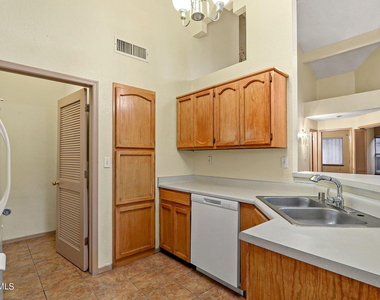 11895 David Forti Drive - Photo Thumbnail 4