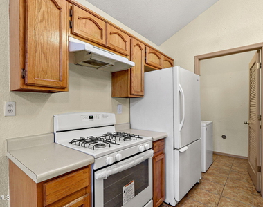 11895 David Forti Drive - Photo Thumbnail 6