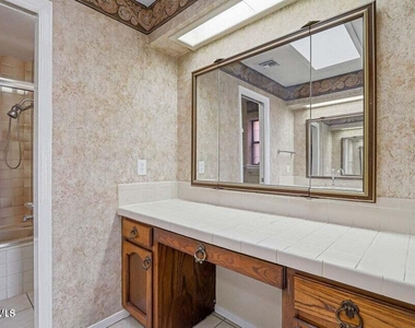 125 Sundance Court - Photo Thumbnail 13
