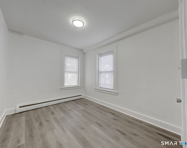 59 Daly Avenue - Photo Thumbnail 9