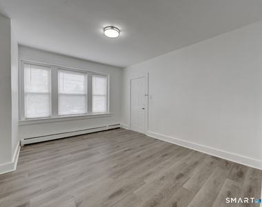 59 Daly Avenue - Photo Thumbnail 13