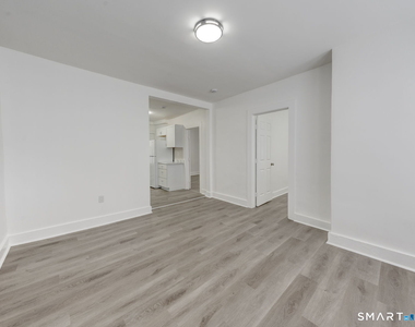 59 Daly Avenue - Photo Thumbnail 14