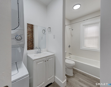 59 Daly Avenue - Photo Thumbnail 15