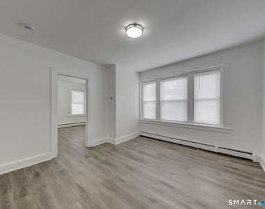 59 Daly Avenue - Photo Thumbnail 11