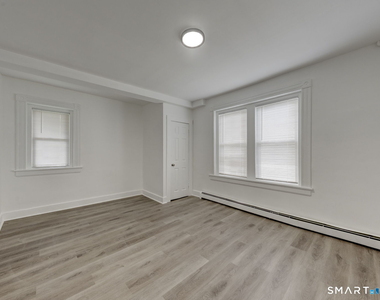 59 Daly Avenue - Photo Thumbnail 6