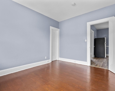 1105 Main Street - Photo Thumbnail 12