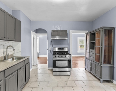 1105 Main Street - Photo Thumbnail 1