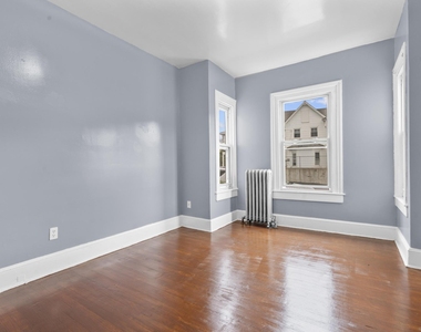 1105 Main Street - Photo Thumbnail 13