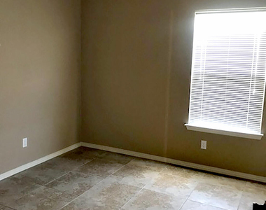 14310 Arthur Ashe Court - Photo Thumbnail 11