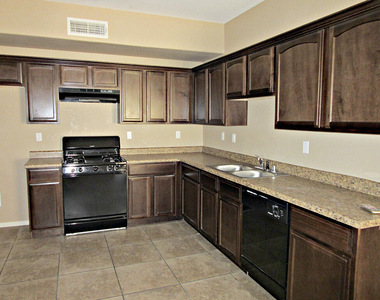 14310 Arthur Ashe Court - Photo Thumbnail 4
