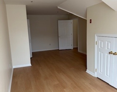 680 Boston Post Road - Photo Thumbnail 8