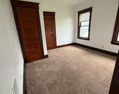 110-112 Pixlee Place - Photo Thumbnail 18
