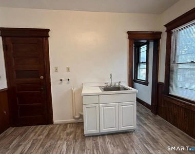 110-112 Pixlee Place - Photo Thumbnail 8