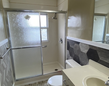 72 Berry Street - Photo Thumbnail 10