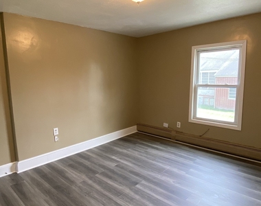72 Berry Street - Photo Thumbnail 18