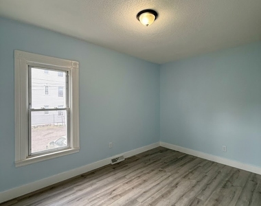 43 Farren Avenue - Photo Thumbnail 8