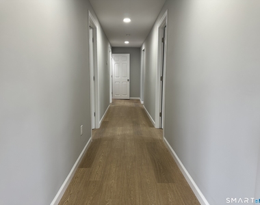 291 Maple Avenue - Photo Thumbnail 11
