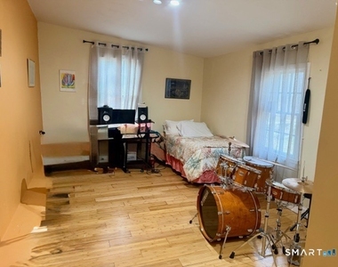 24 Calvin Road - Photo Thumbnail 1