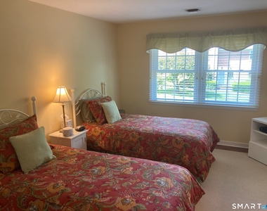 62 Heritage Hill Road - Photo Thumbnail 2