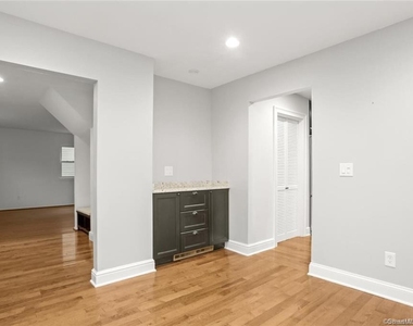 10 Harvann Road - Photo Thumbnail 6
