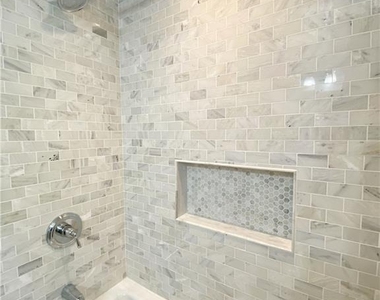 10 Harvann Road - Photo Thumbnail 18