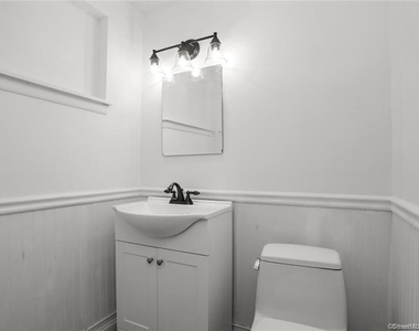 10 Harvann Road - Photo Thumbnail 20