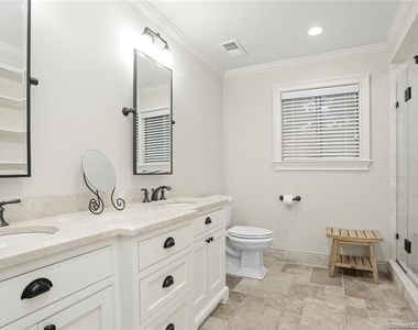10 Harvann Road - Photo Thumbnail 13