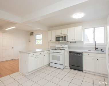 2879 Fairfield Avenue - Photo Thumbnail 3