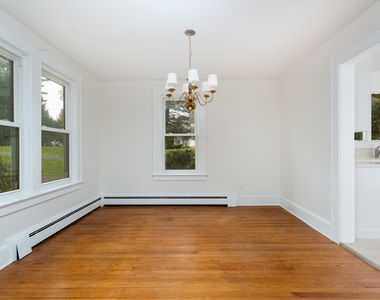 31 Hillandale Road - Photo Thumbnail 13