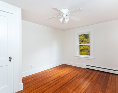 31 Hillandale Road - Photo Thumbnail 24