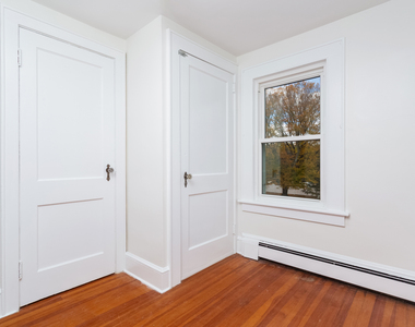 31 Hillandale Road - Photo Thumbnail 30