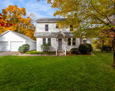 31 Hillandale Road - Photo Thumbnail 2