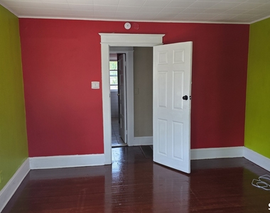 38 Homestead Avenue - Photo Thumbnail 7