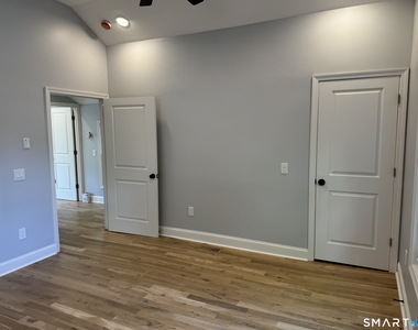 251 Main Street - Photo Thumbnail 13