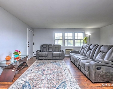 1254 Farmington Avenue - Photo Thumbnail 4