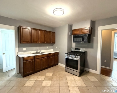 14 Cerretta Street - Photo Thumbnail 2