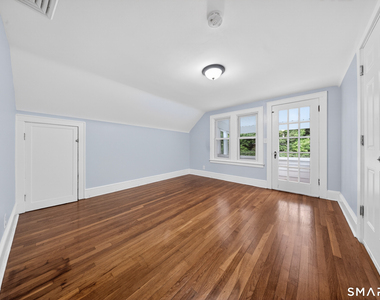 260 Main Street - Photo Thumbnail 4