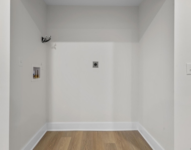 1546 Chapel Street - Photo Thumbnail 10