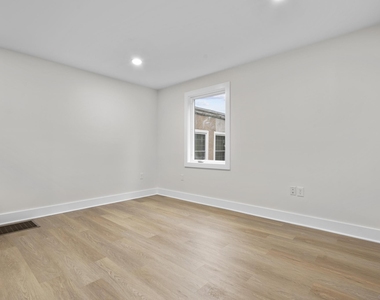 1546 Chapel Street - Photo Thumbnail 5