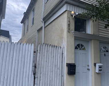 1248 Pembroke Street - Photo Thumbnail 7