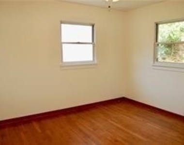 104 6th Ave - Photo Thumbnail 11