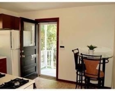 104 6th Ave - Photo Thumbnail 9
