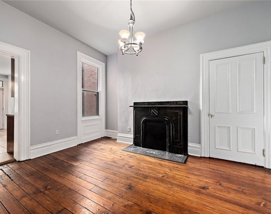 330 Main Street - Photo Thumbnail 7