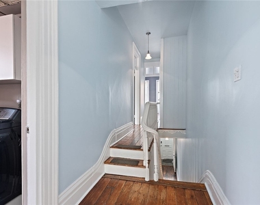 330 Main Street - Photo Thumbnail 15